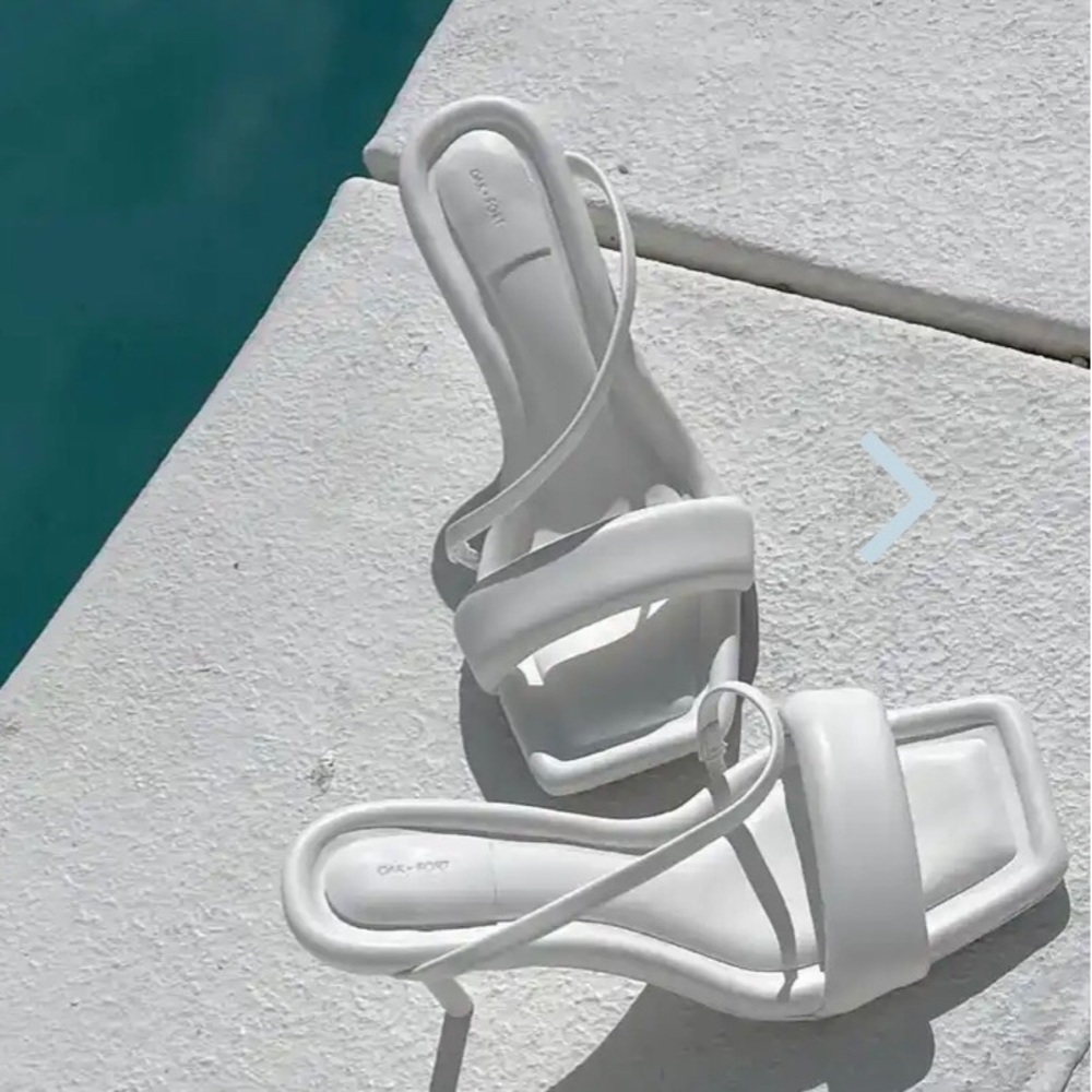 Oak + Fort Strap White Padded Heels
